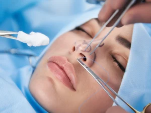 عمل بینی برای چه کسانی خطرناک است؟