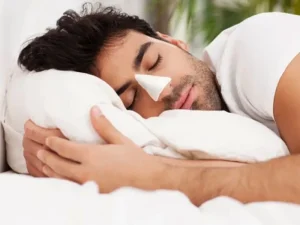 اگر بعد از عمل بینی به پهلو بخوابیم چه میشود؟